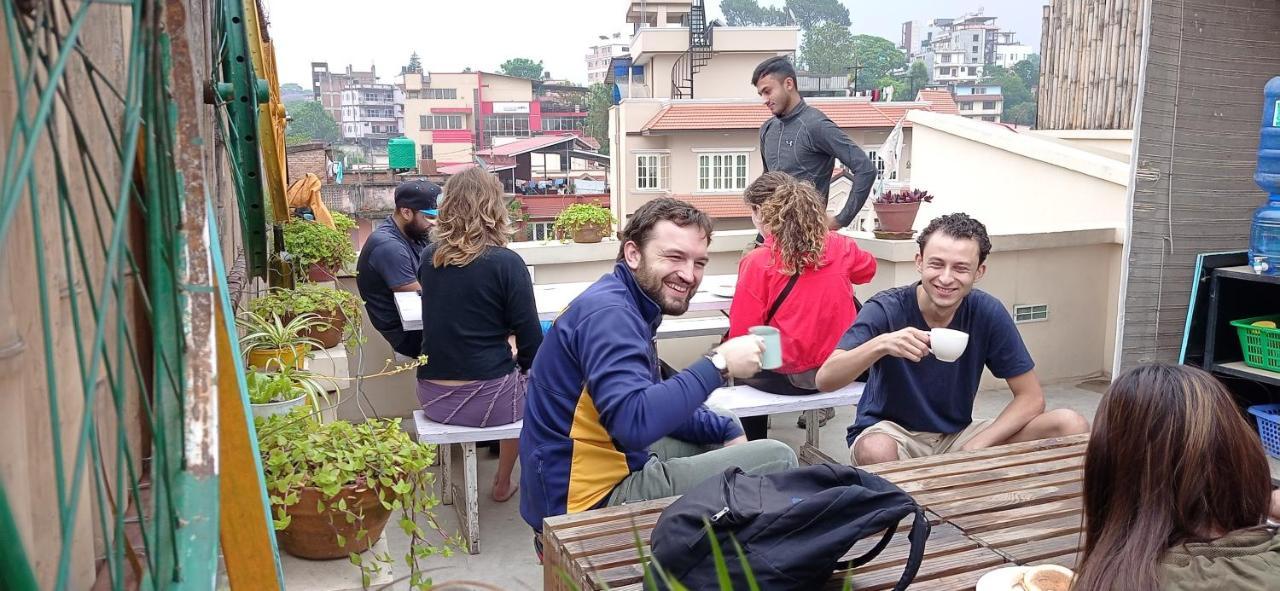 Nextdoor Patan Vandrarhem Exteriör bild
